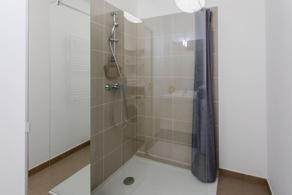 L17 Arenas Suite 3 Balconies 5Mins To The Sea Nice Buitenkant foto